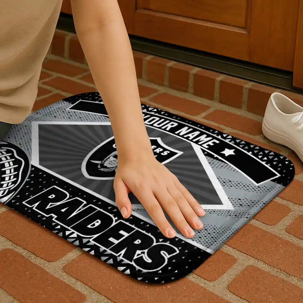 customized-las-vegas-raiders-football-crest-black-doormat-premium-grade.webp