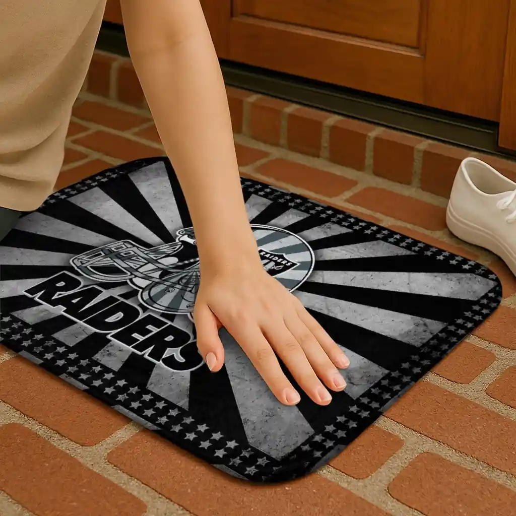 las-vegas-raiders-helmet-centerpiece-black-doormat-premium-grade.webp
