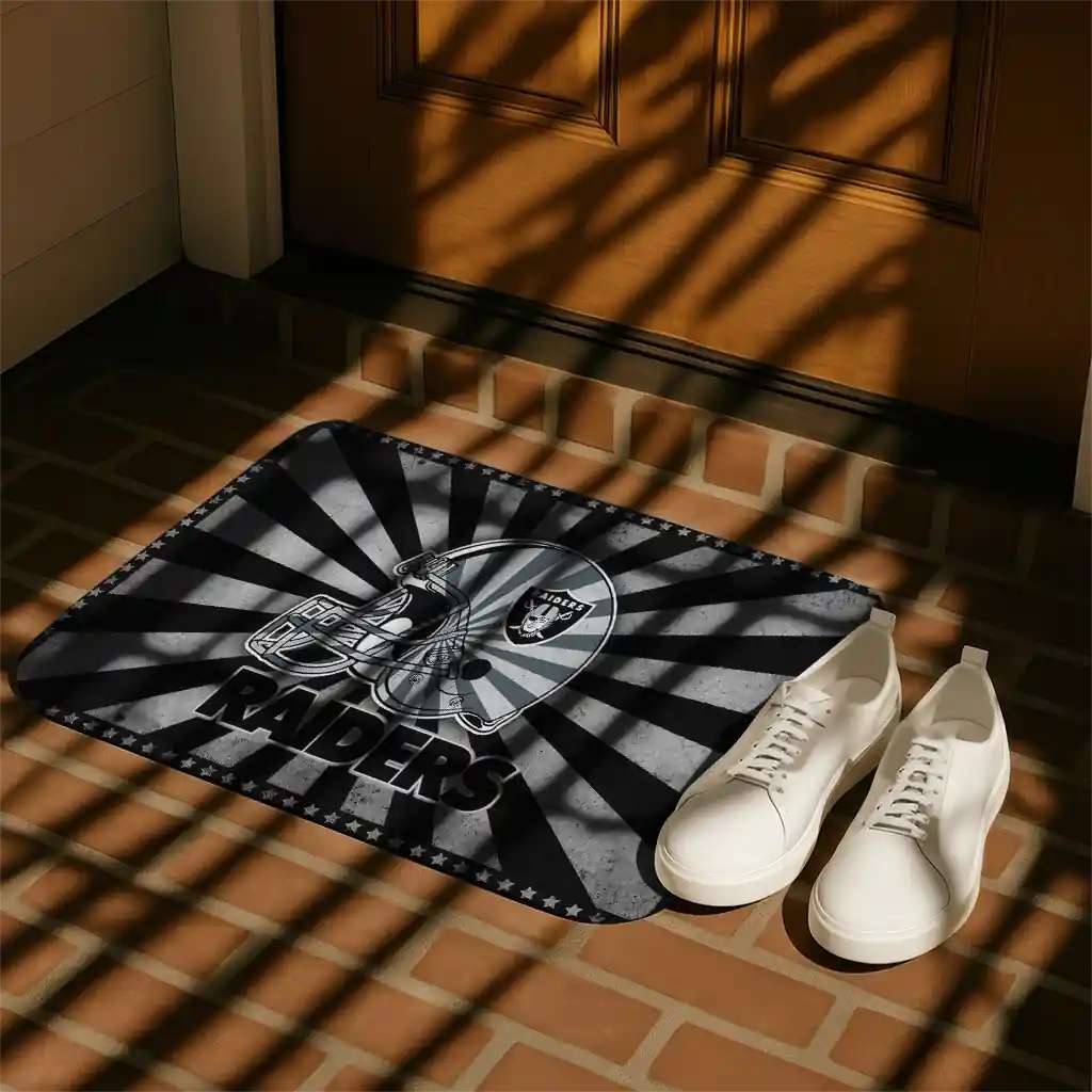 las-vegas-raiders-helmet-centerpiece-black-doormat-trendy.webp