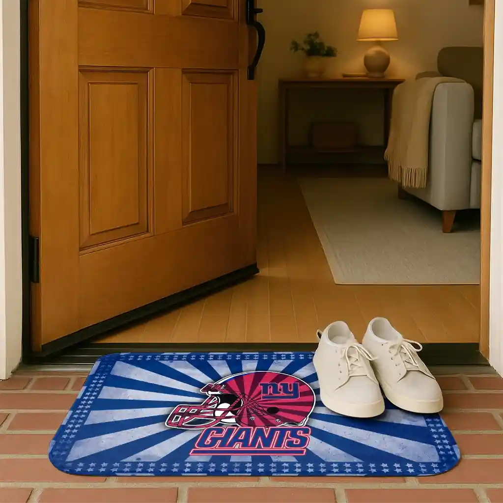 new-york-giants-helmet-centerpiece-blue-doormat-fashion-forward.webp