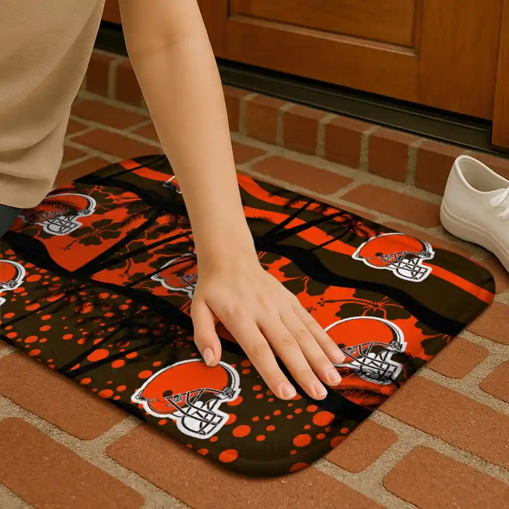 cleveland-browns-palm-silhouette-brown-black-doormat-premium-grade.webp