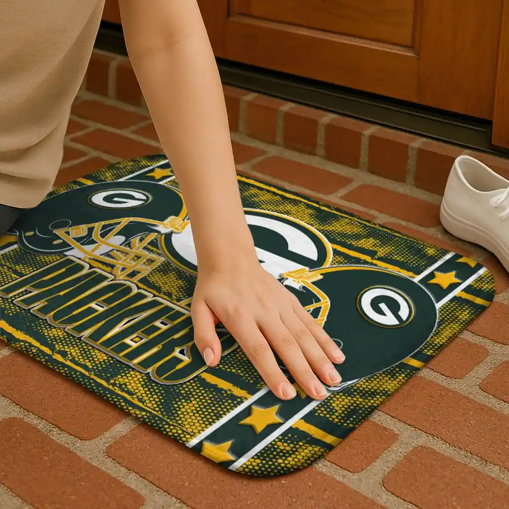green-bay-packers-helmet-illustration-green-doormat-premium-grade.webp