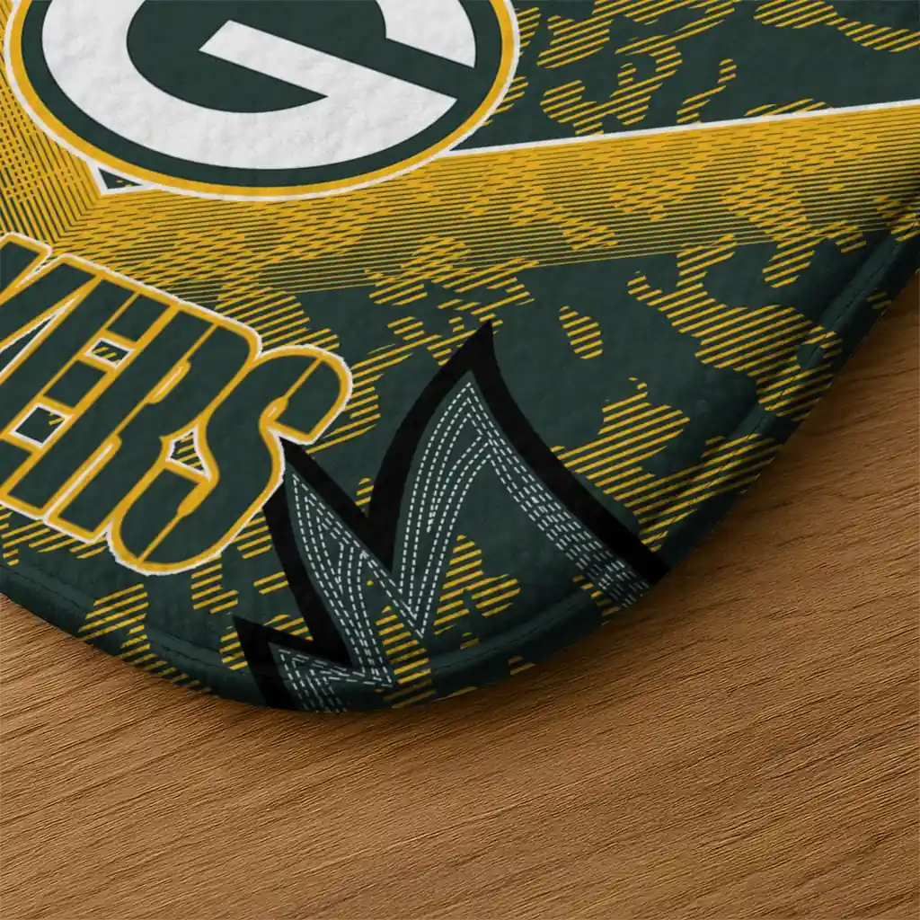green-bay-packers-layered-lines-green-doormat-latest-model.webp