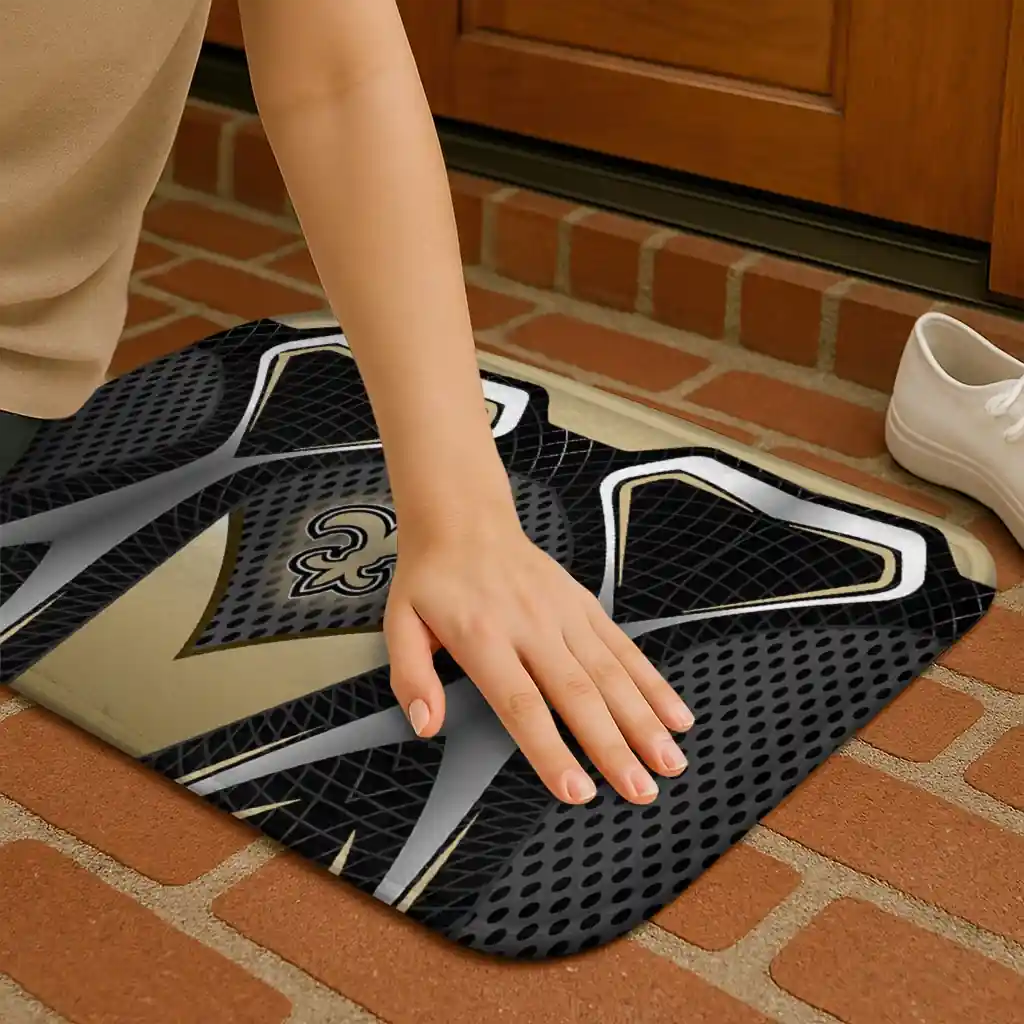 new-orleans-saints-torso-pattern-black-crocs-doormat-premium-grade.webp