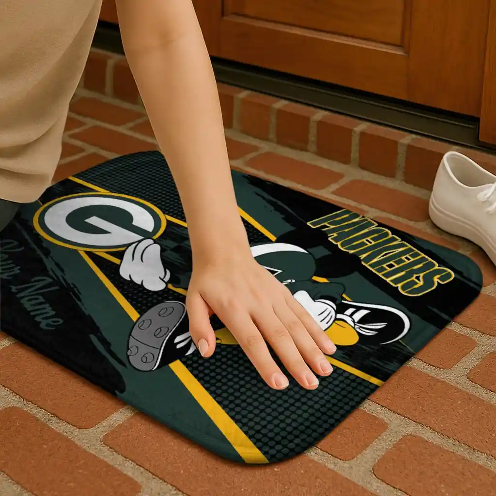 personalized-green-bay-packers-mickey-quarterback-green-black-doormat-premium-grade.webp