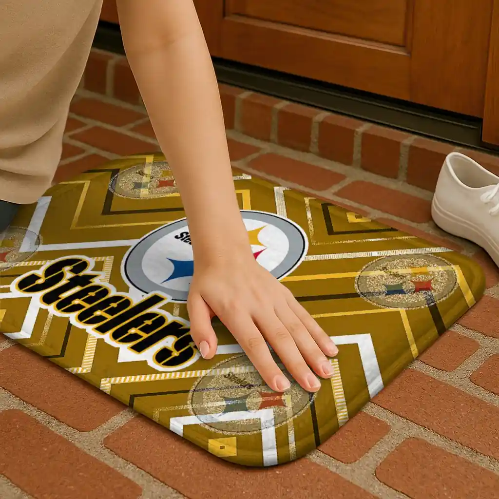 pittsburgh-steelers-chevron-geometrics-gold-doormat-premium-grade.webp