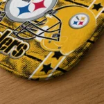 pittsburgh-steelers-helmet-illustration-gold-doormat-best-selling.webp