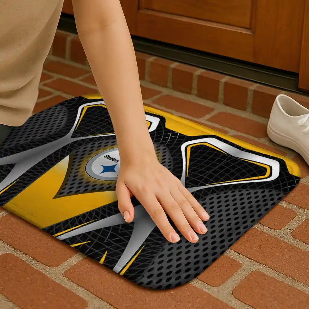 pittsburgh-steelers-torso-pattern-black-crocs-doormat-premium-grade.webp